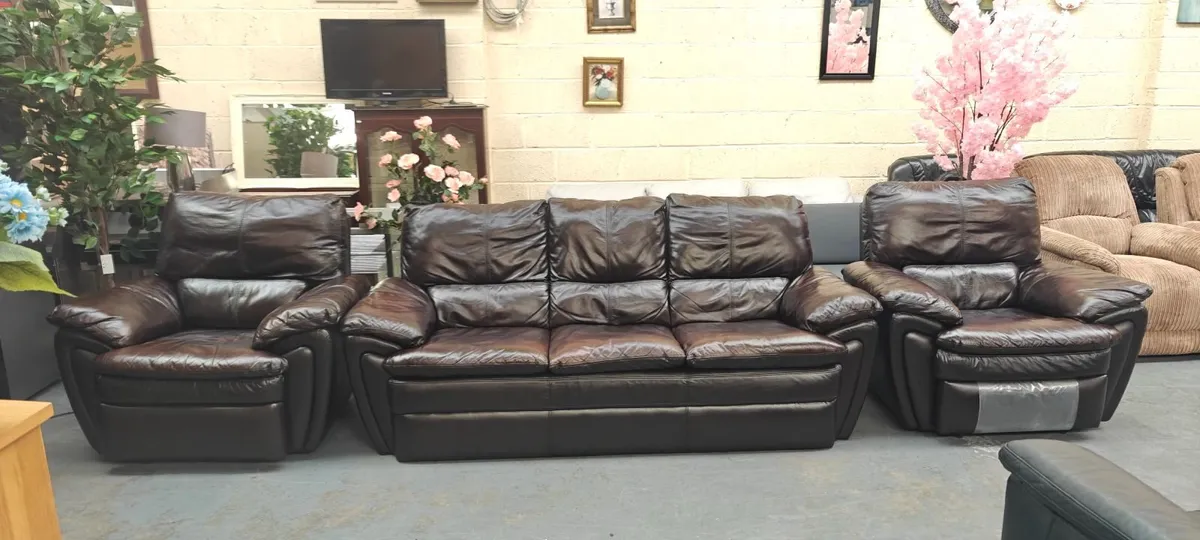 Electric Recliners Dark Leather Suit - Image 4