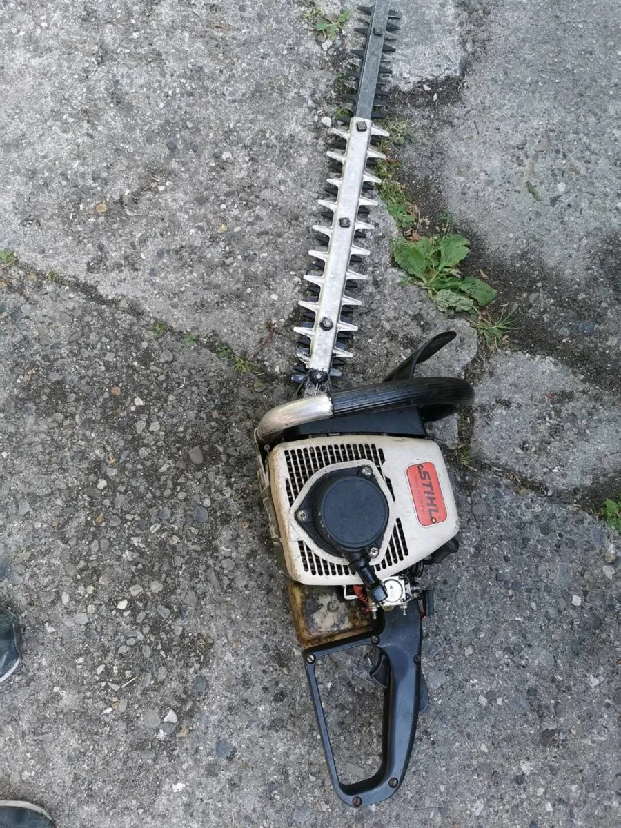 Stihl hedge trimmer - Image 1