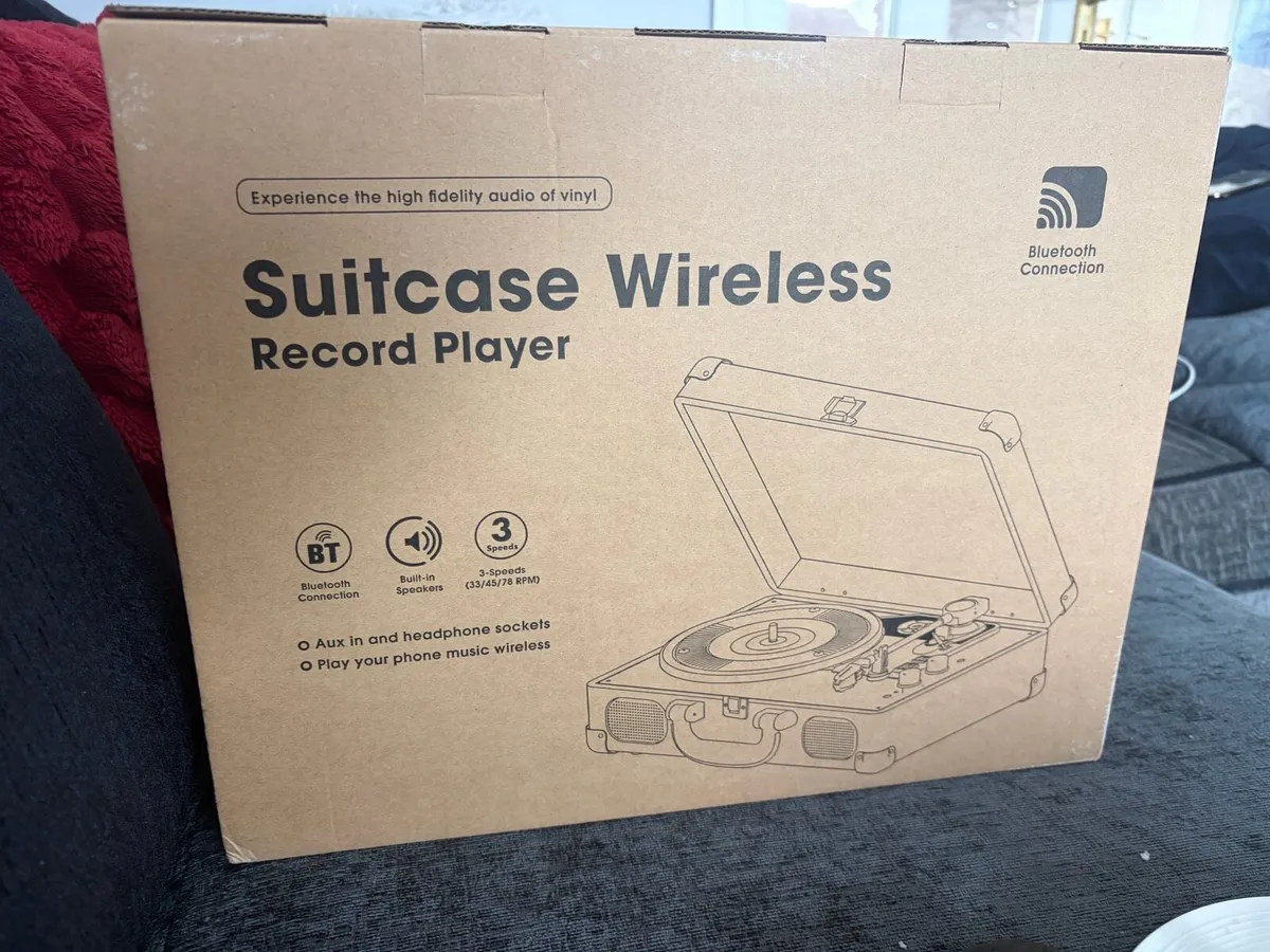 Record player - Image 1