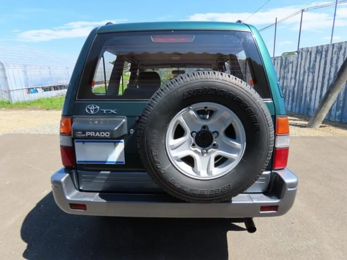 Toyota Landcruiser 3.0 Diesel 8 Seats Auto - Image 4