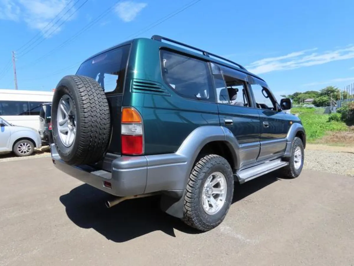 Toyota Landcruiser 3.0 Diesel 8 Seats Auto - Image 3