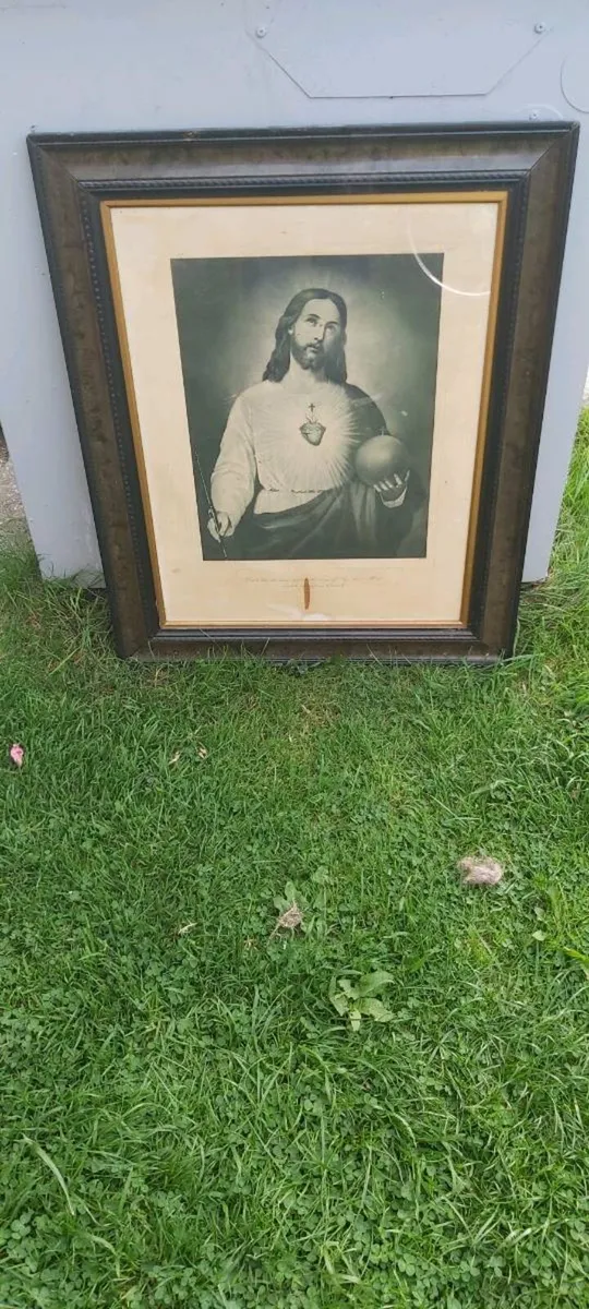 A Sacred Heart Framed Picture - Image 4