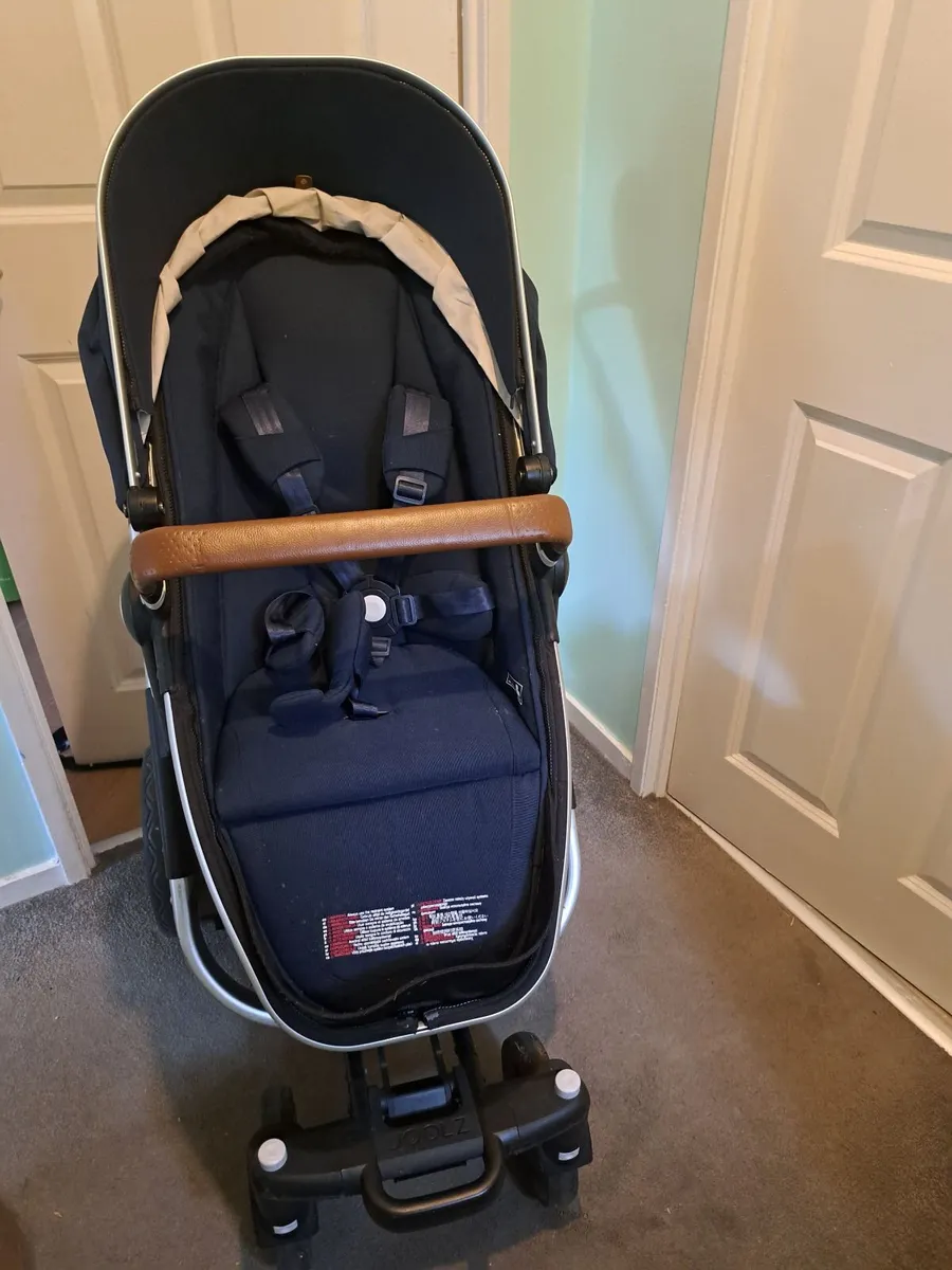 Newborn and toddler Pram - Image 2