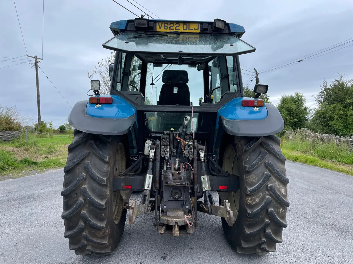1999 New Holland 8360 - Image 3