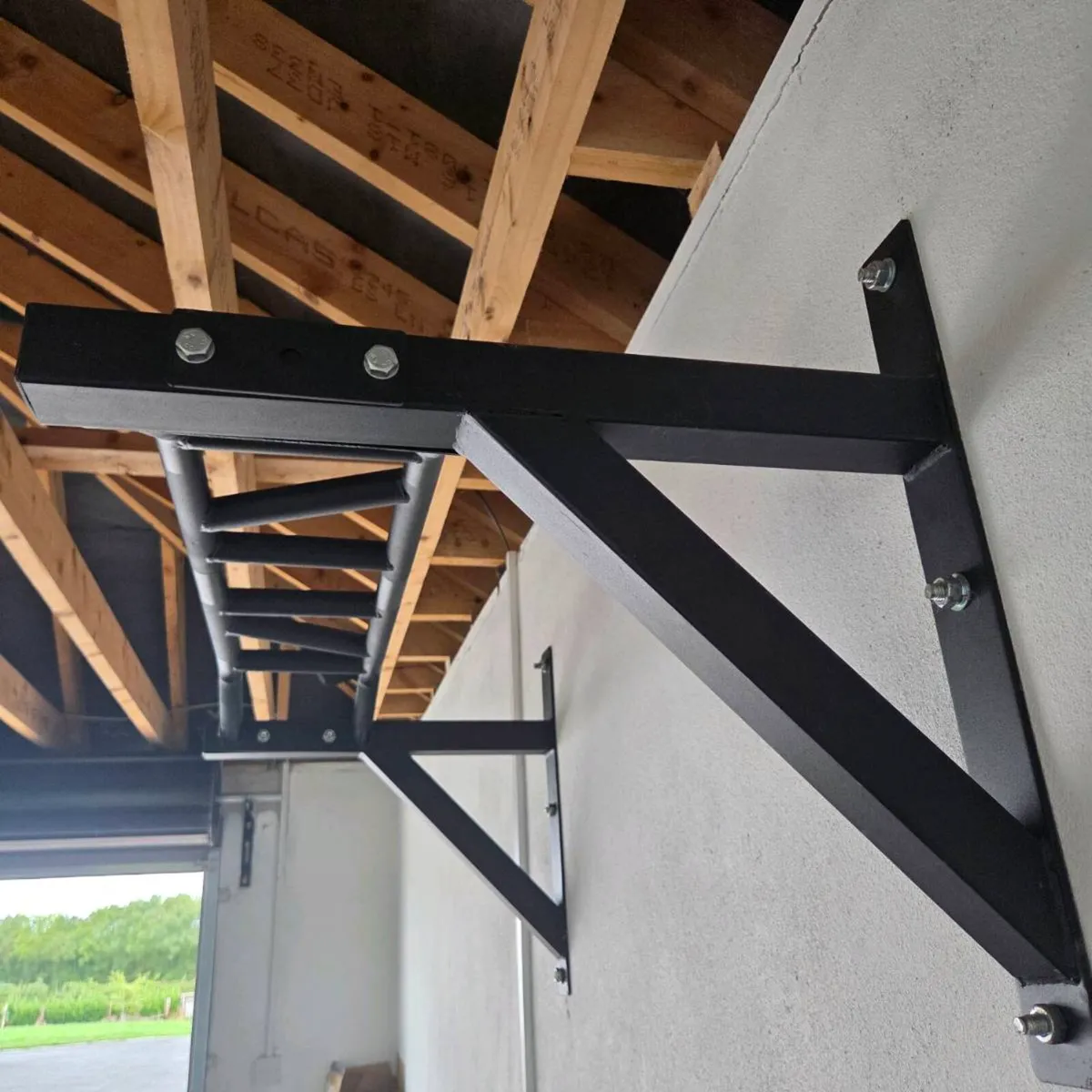 Pull-up Bar - Image 3