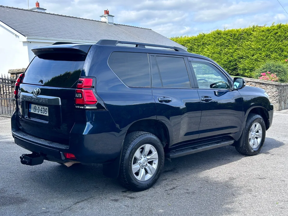 Toyota Land Cruiser 2019 Auto - Image 2
