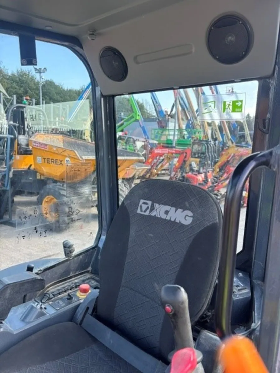 XCMG XE27E DIGGER - Image 4