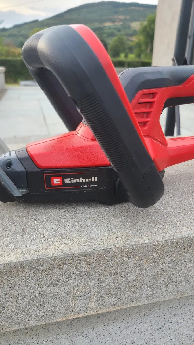Einhell 18V Hedge Cuttere - Image 1
