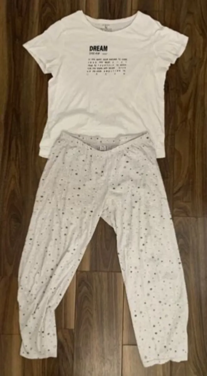 Ladies Pyjamas: Size 12-14 - OR FREE WITH ANY PURC - Image 1