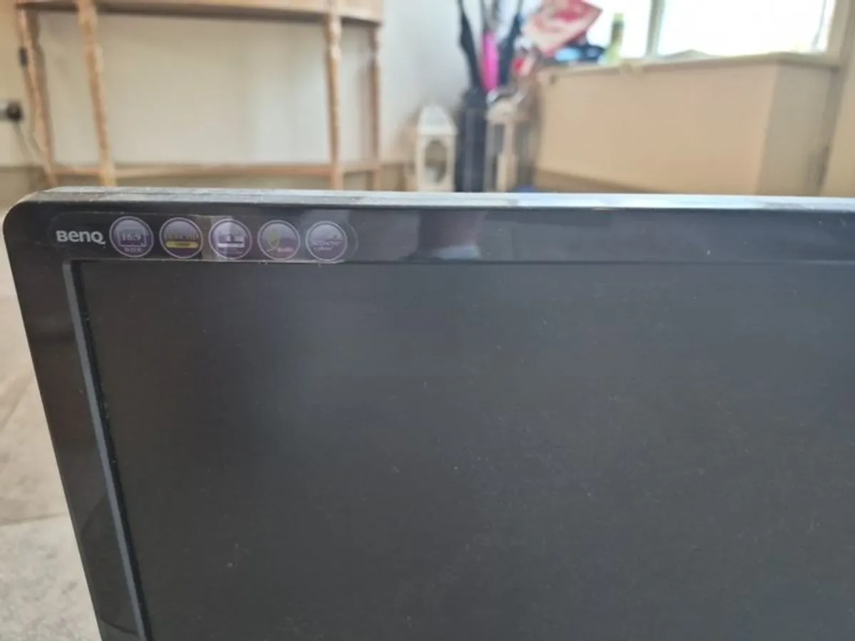Computer Monitor - Image 2