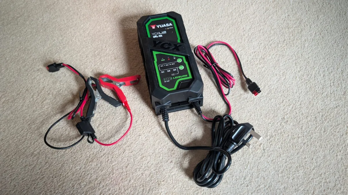 Leisure Battery Smart Charger/ 12 Volt - Image 2