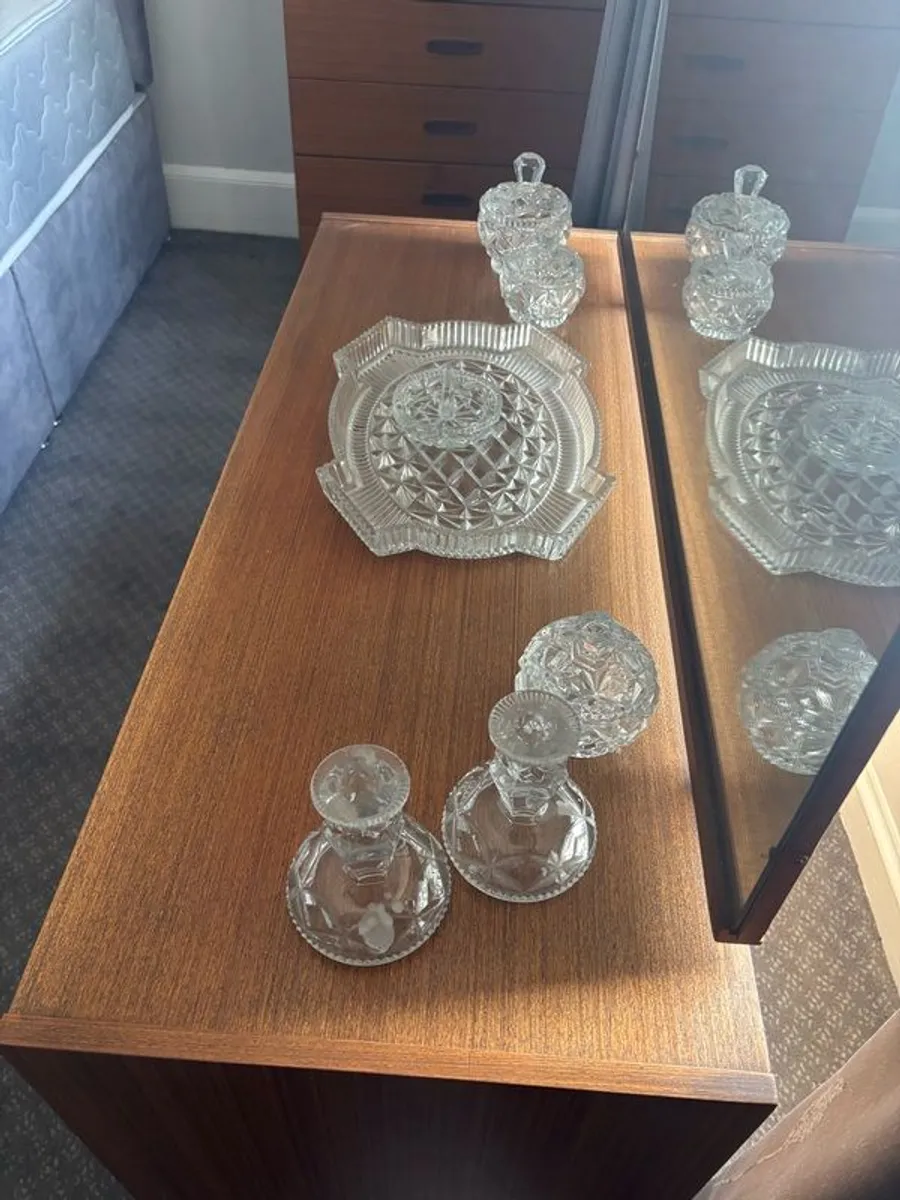 Crystal Dressing Table Set - Image 2