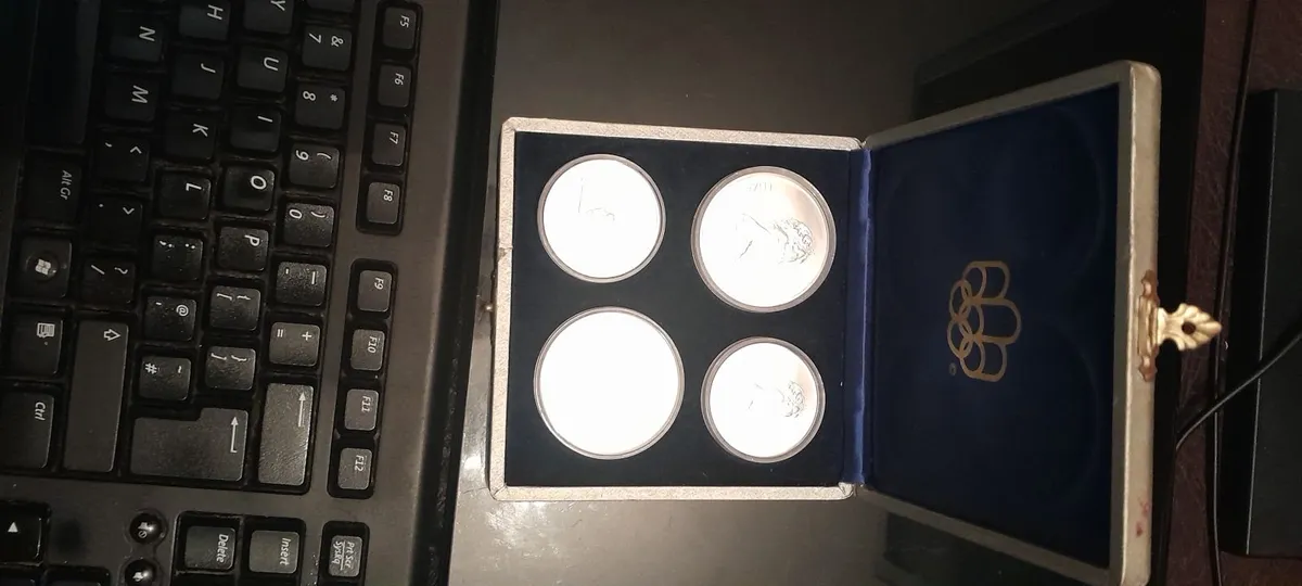 3x 1976 Olympics Silver Coins Display boxes - Image 2