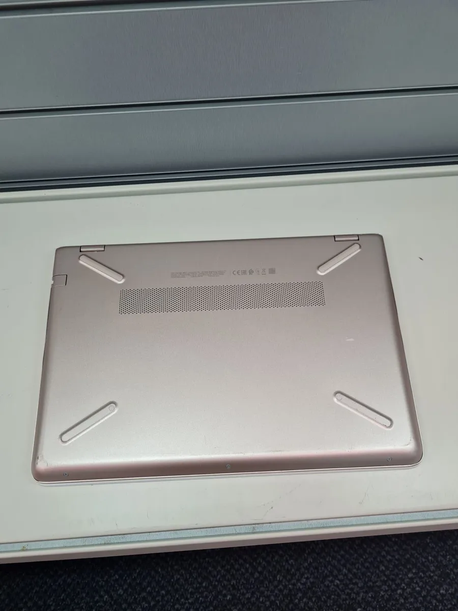 HP Pavilion 14-bk069sa - Image 3