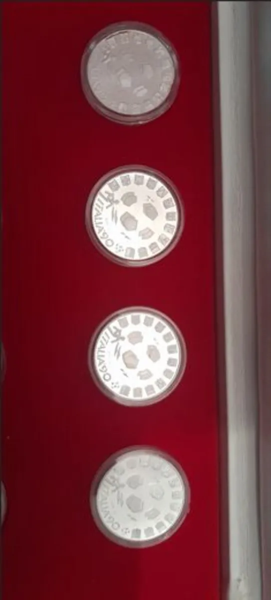 ITALIA 90 WORLD CUP SILVER COINS - Image 2