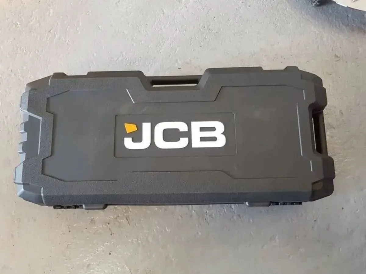 JCB DEMOLITION HAMMER - FOR HIRE - Image 2