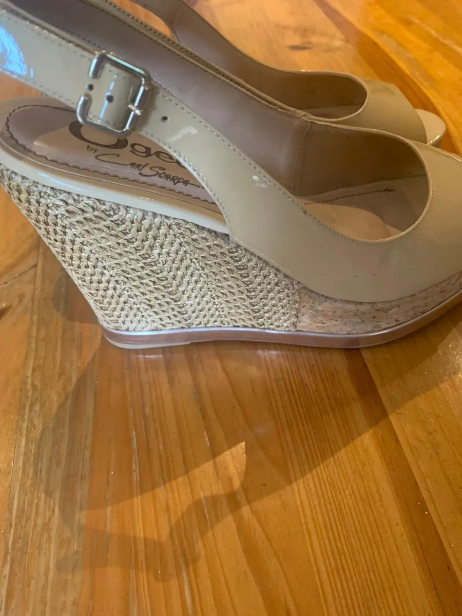Carl Scarpa Ladies Tan Wedges - Image 2