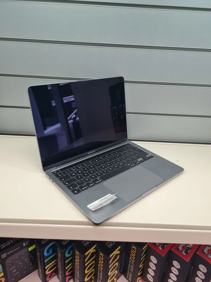 Apple MacBook Pro 2022 M2 8GB RAM 256GB 27 Cycles - Image 1
