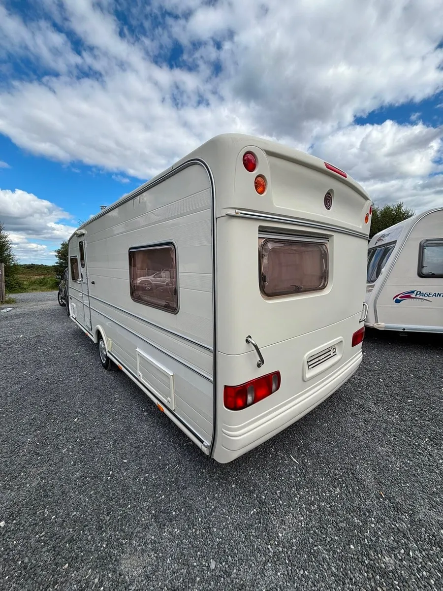 ! RARE ! Vanmaster 4 Berth Fixed Bed Caravan - Image 4