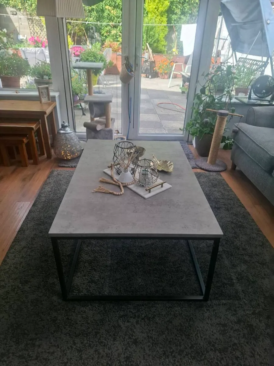 Coffee Table & Pine Nest of Tables - Image 1