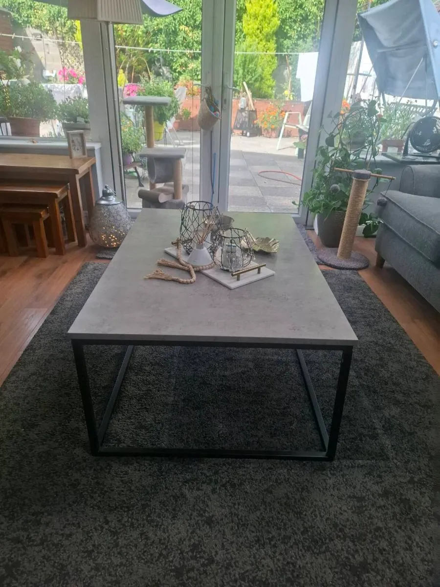 Coffee Table & Pine Nest of Tables - Image 2