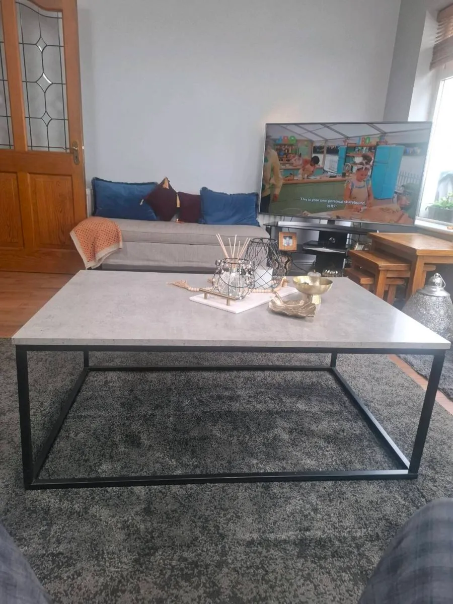 Coffee Table & Pine Nest of Tables - Image 4