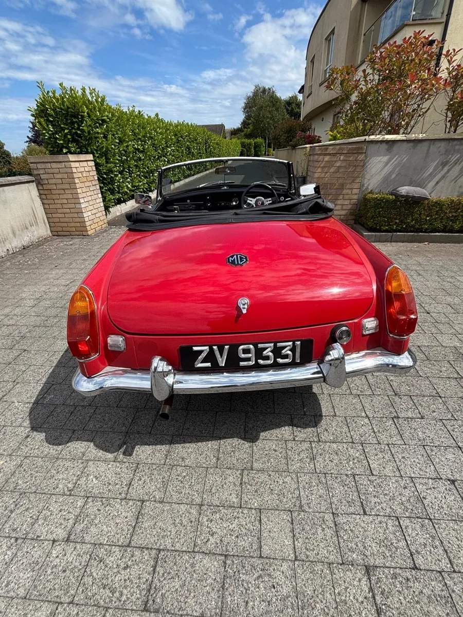 MG Roadster - Image 4