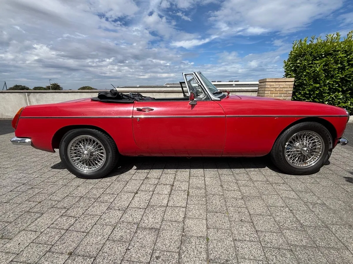 MG Roadster - Image 2