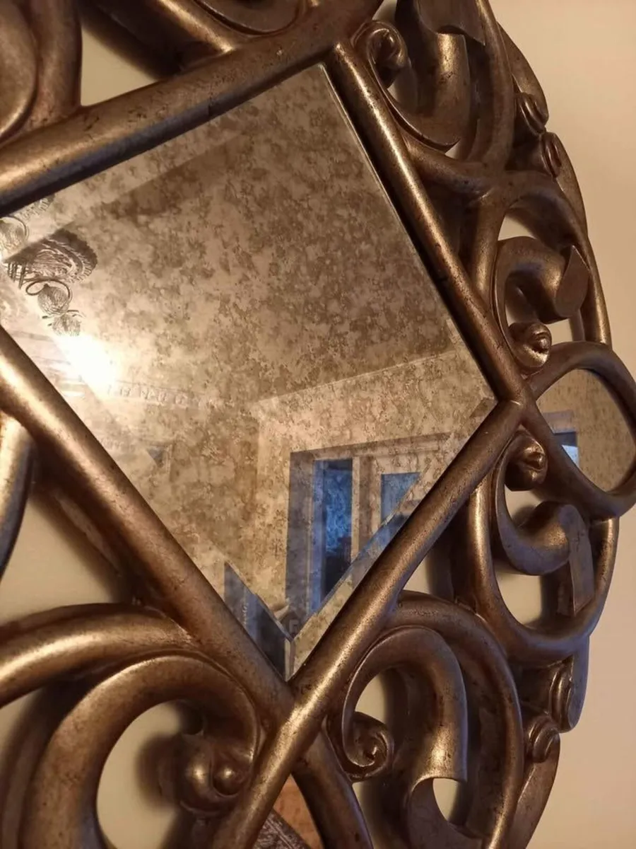 Mirror - Image 2