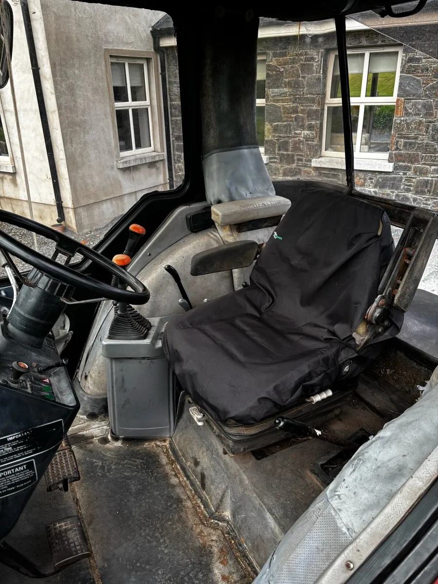 Case 4240xl - Image 4