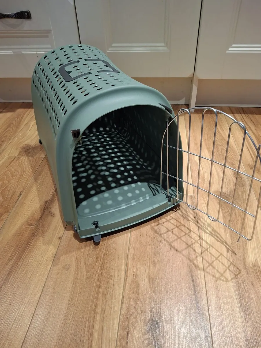 Pet carrier - Image 2