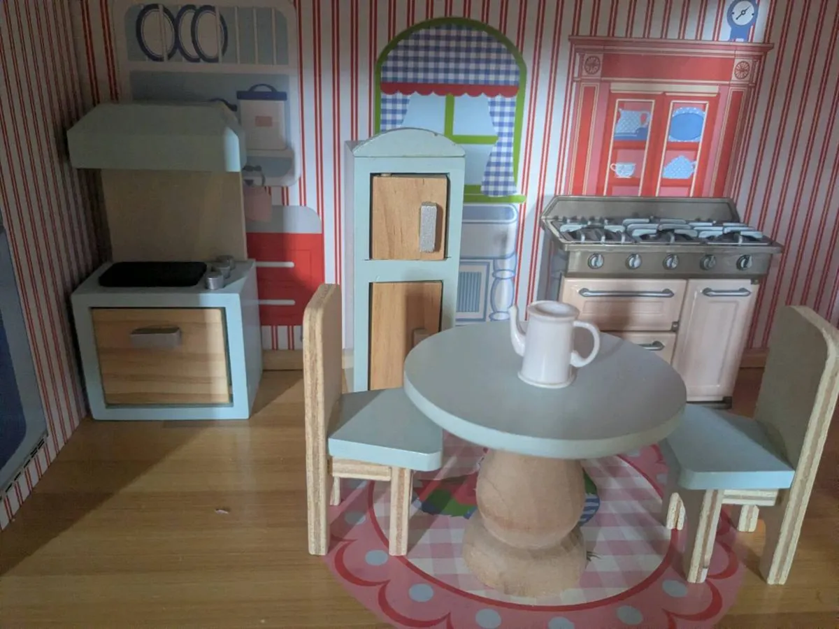 KidKraft Doll House - Image 4