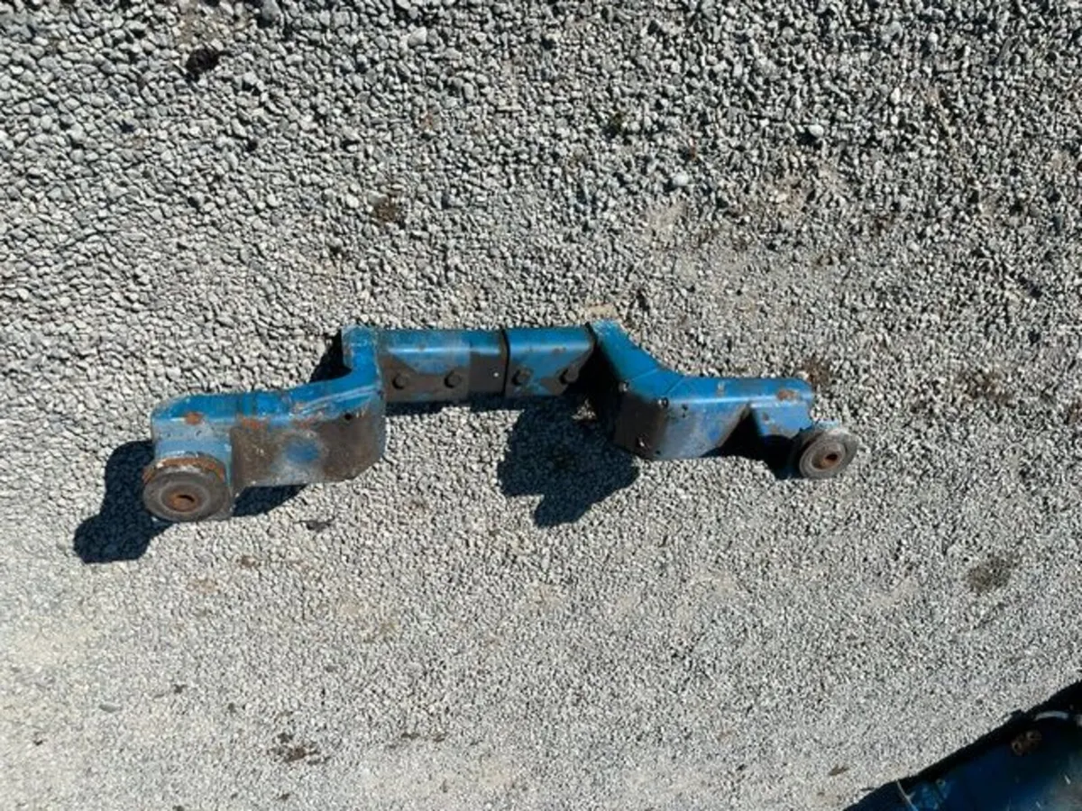 Q Cab Mounting Bracket - Image 2