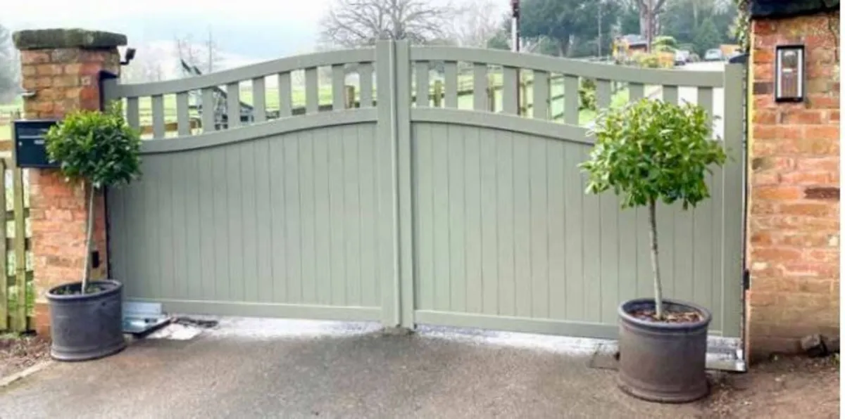 Aluminium Driveway House Entrance Gates - Image 4