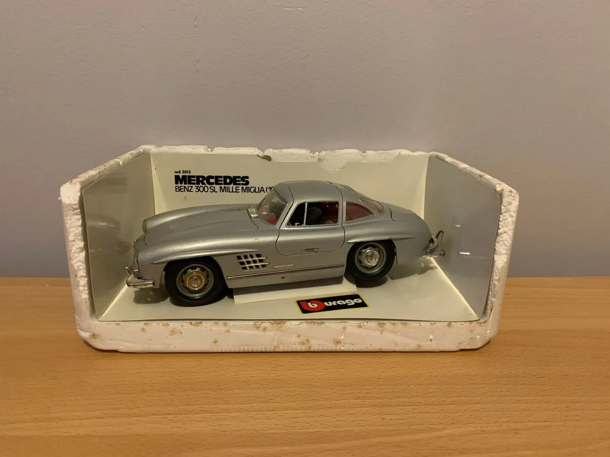 1955 Mercedes Benz 300 SL Mille Miglia 1/18 Burago - Image 4