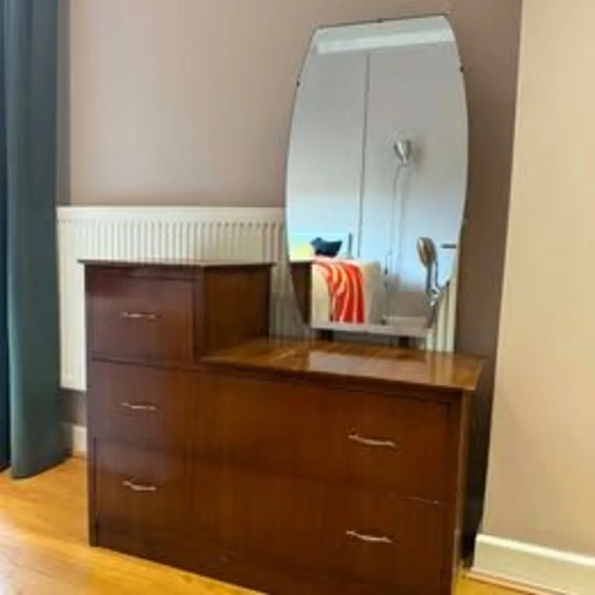 Antique Dressing table with mirror - Image 1