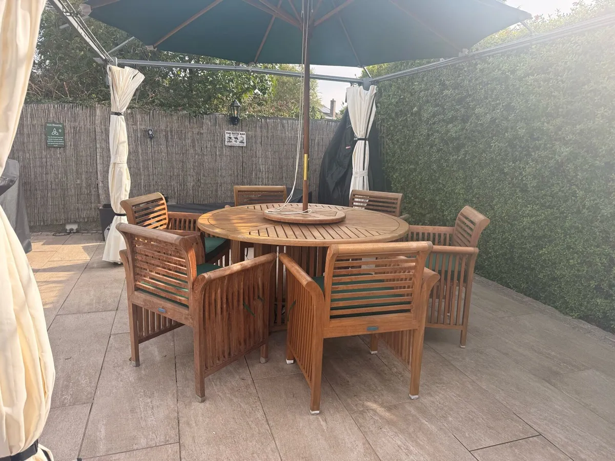 Garden table6 chairs  and umbrella. - Image 4