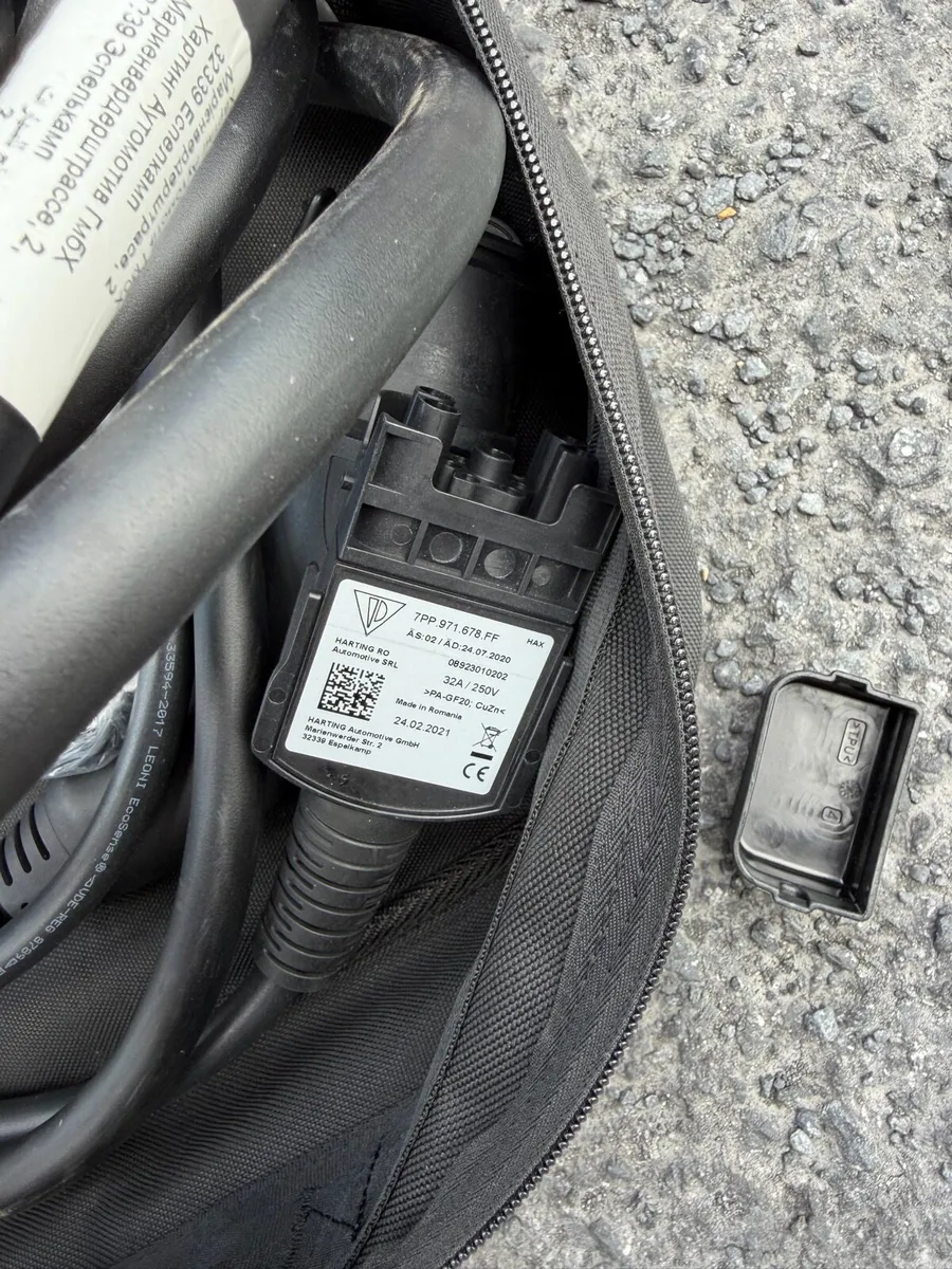 Genuine Porsche Mobile Charger - Image 3