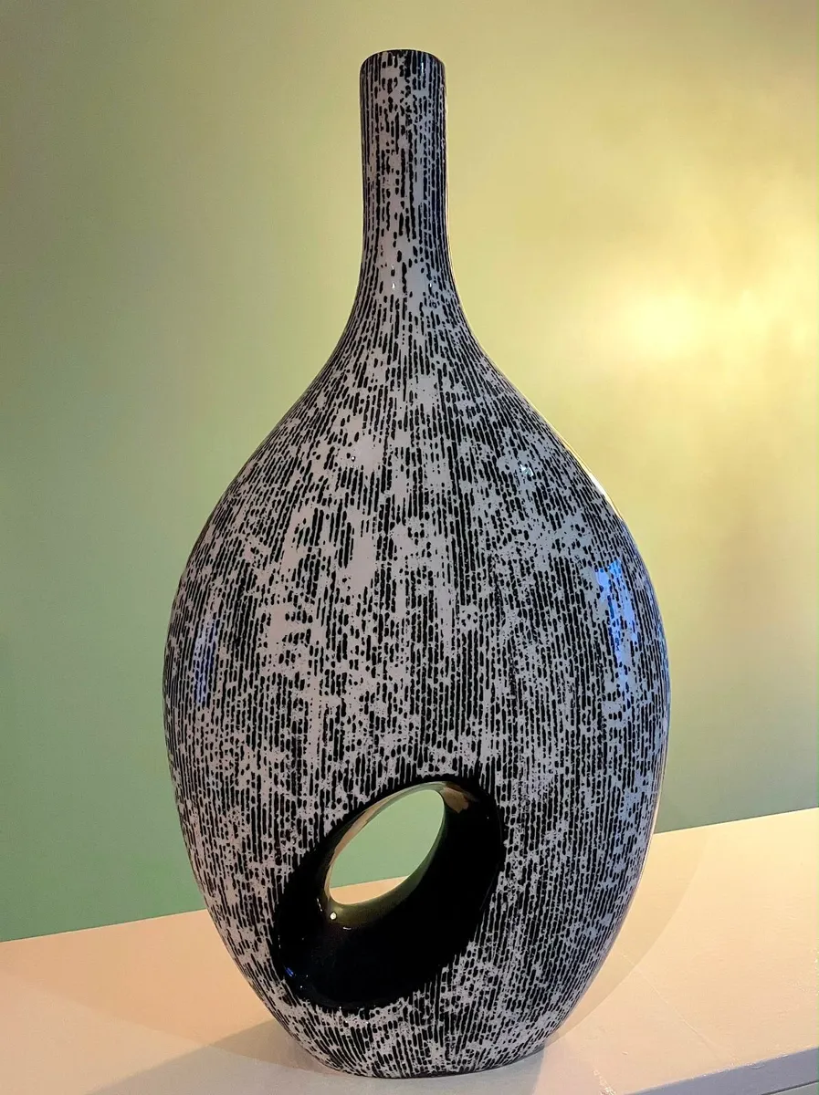 Decorative Vases - Image 4