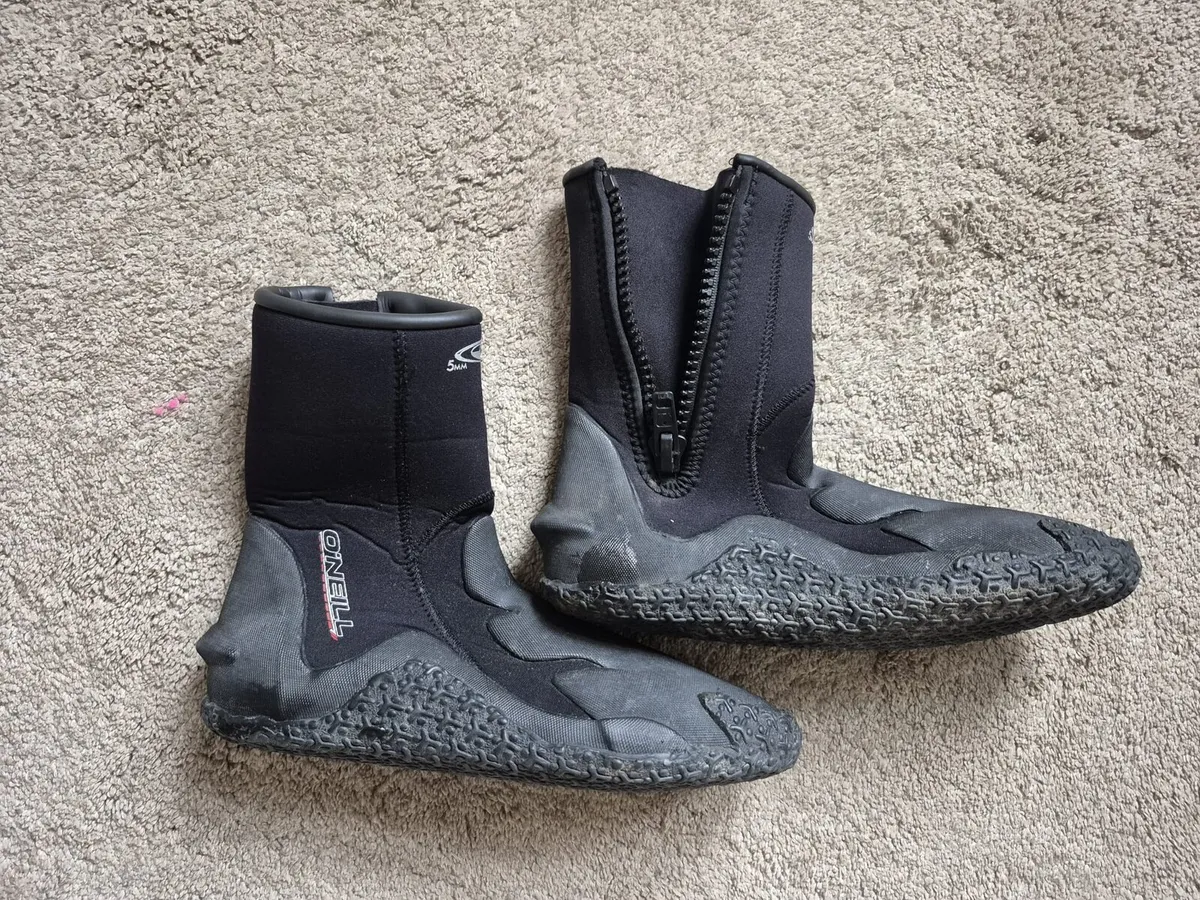Adult Wetsuit & Boots - Image 3