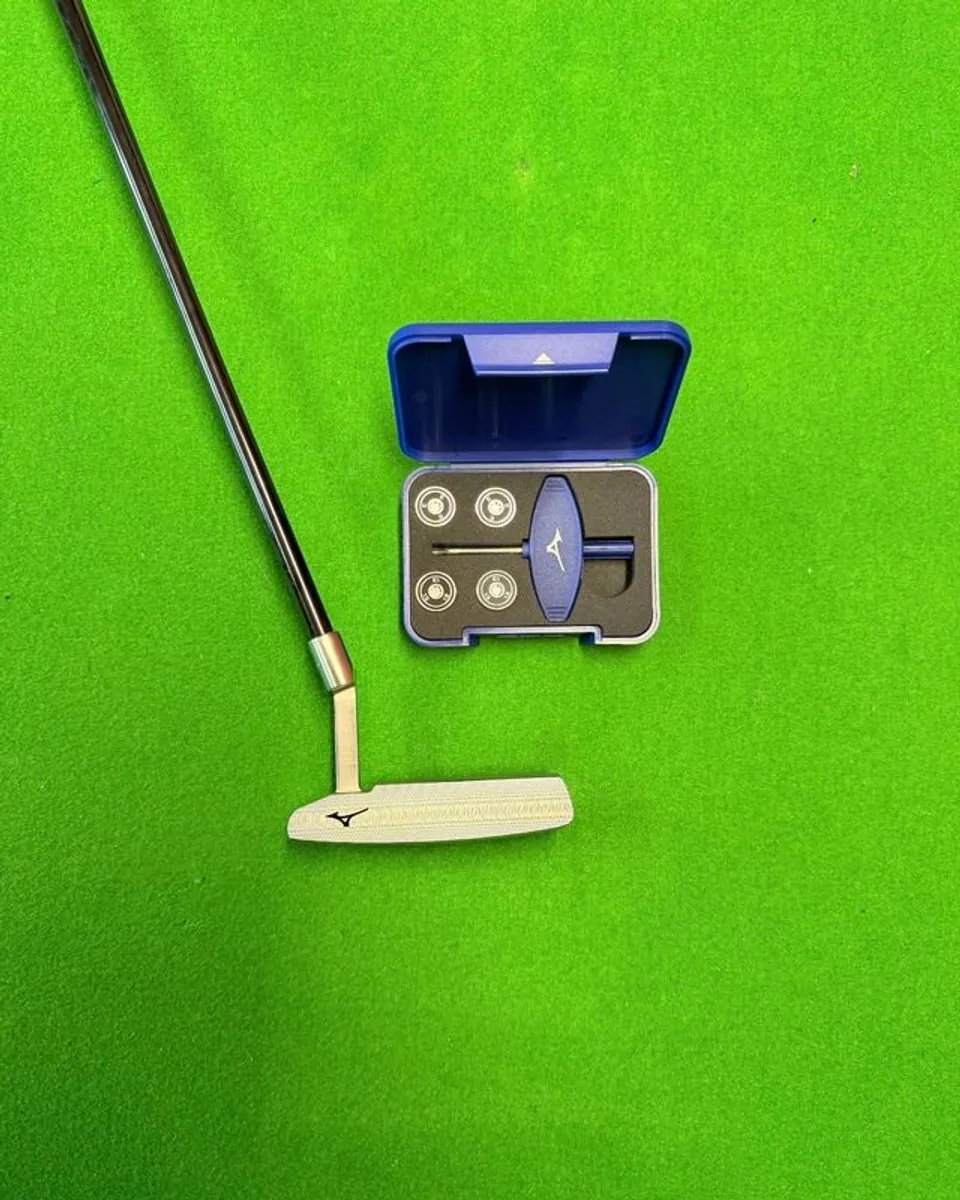 Mizuno M-Craft OMOI 02 putter Left Hand - Image 1