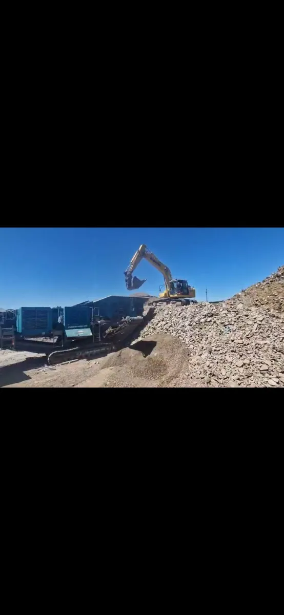 Crusher And Screener Hire - Image 3