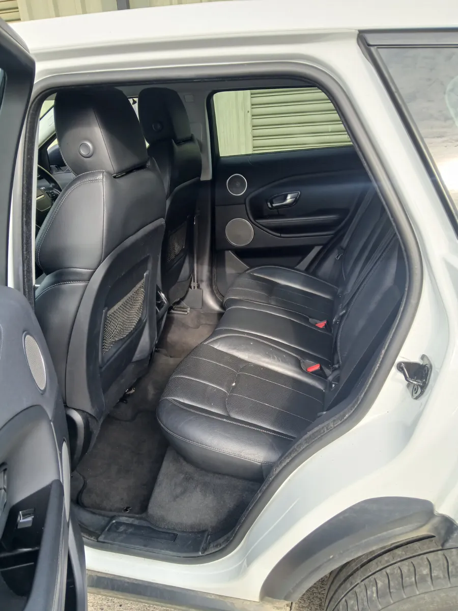 2016 (162) Land rover Evoque diesel - Image 4