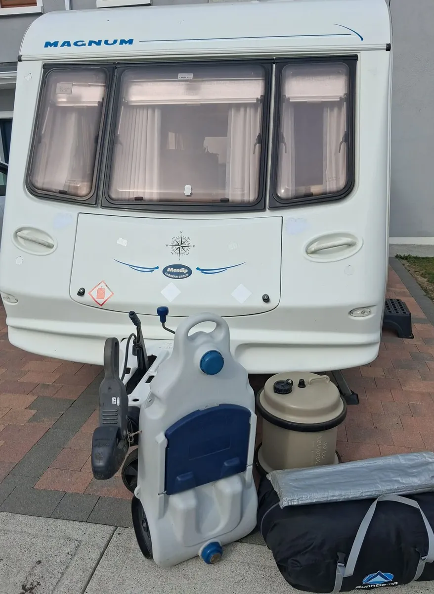 06 model compass magnum caravan. 5 berth - Image 2