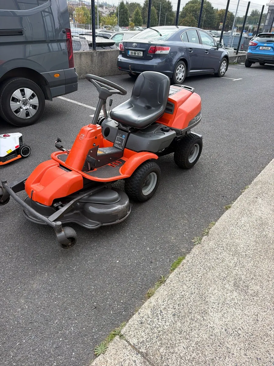 Husqvarna R18 AWD front deck rider - Image 3
