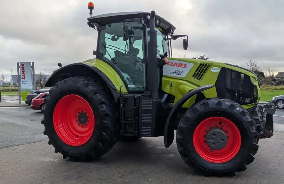 Claas Axion 840 CIS+ - Image 2