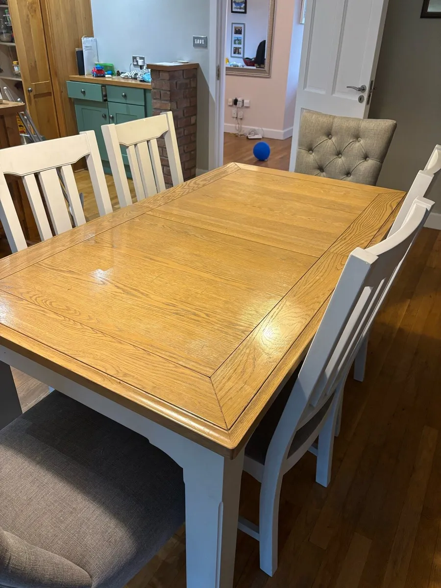 Kitchen Table and Chairs - Image 2