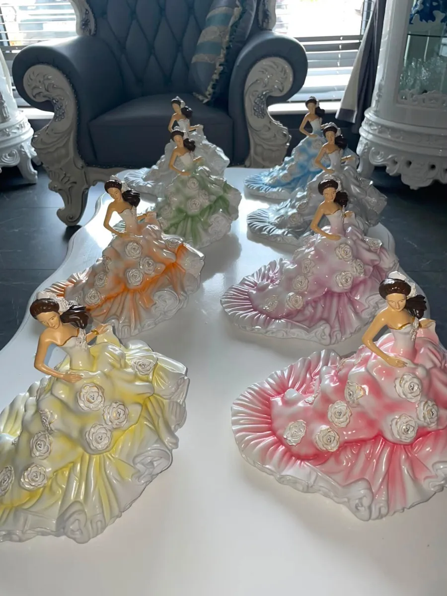 British lady dolls - Image 1