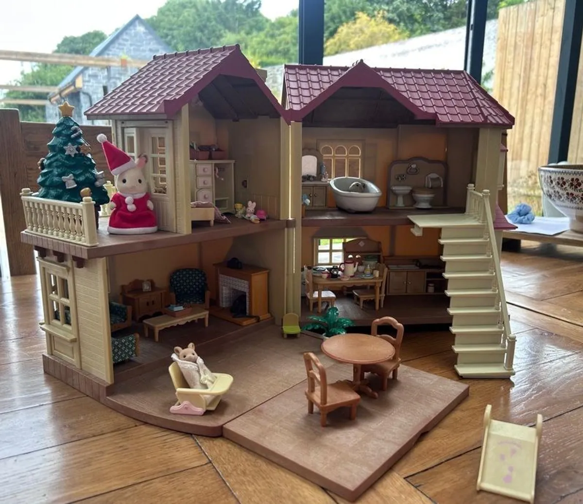 Sylvinian Family set and houses - Image 3