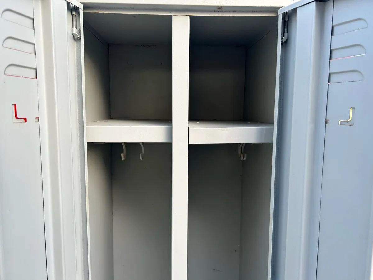 Lockers - Image 2